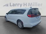New 2026 Chrysler Pacifica Select image 3