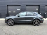 Certified 2024 Porsche Macan image 2