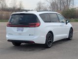 New 2024 Chrysler Pacifica Premium image 3