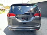 Used 2018 Chrysler Pacifica Touring-L image 4