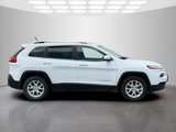 Used 2015 Jeep Cherokee Latitude w/ Cold Weather Group image 3