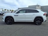 New 2025 Volkswagen Atlas Cross Sport SEL R-Line image 2