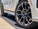 New 2025 BMW X7 M60i image 2