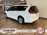 New 2025 Chrysler Pacifica Select image 3