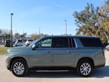Used 2023 Chevrolet Suburban Premier image 2