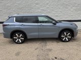 New 2025 Mitsubishi Outlander SEL image 2