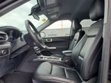 Used 2023 Ford Explorer XLT w/ Equipment Group 202A image 4