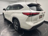 Used 2021 Toyota Highlander XLE image 4