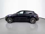 Used 2025 Porsche Macan image 2