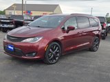 Used 2020 Chrysler Pacifica Touring-L w/ S Appearance Package image 4