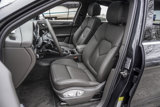 Certified 2024 Porsche Macan image 5