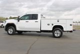 Used 2024 GMC Sierra 2500 Pro w/ Convenience Package image 4