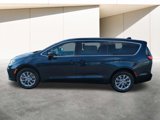 New 2025 Chrysler Pacifica Select image 4