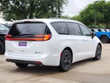 New 2025 Chrysler Pacifica Select image 5