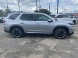 New 2025 Honda Pilot EX-L image 2