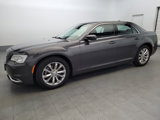 Used 2017 Chrysler 300 Limited image 2
