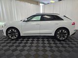 Used 2024 Audi Q8 Prestige w/ Prestige Package image 3