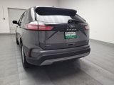 Used 2023 Ford Edge SEL image 6