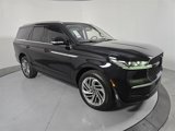 New 2025 Lincoln Navigator Reserve image 3