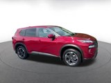 Used 2024 Nissan Rogue SV image 2