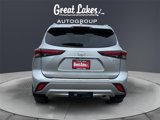 New 2025 Toyota Highlander Platinum image 4