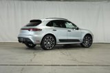 Certified 2024 Porsche Macan image 5