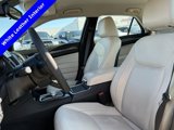 Used 2023 Chrysler 300 Touring L image 3
