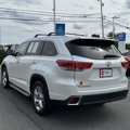 Used 2019 Toyota Highlander Limited image 3