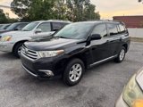 Used 2012 Toyota Highlander SE w/ Tech Pkg image 2