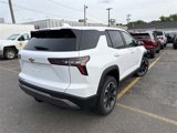 New 2026 Chevrolet Equinox LT w/ Convenience Package II image 2