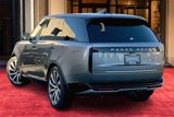 New 2025 Land Rover Range Rover SE image 3