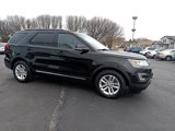 Used 2016 Ford Explorer XLT w/ Equipment Group 202A image 4