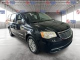 Used 2015 Chrysler Town & Country Touring-L w/ Driver Convenience Group image 3