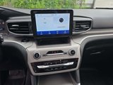 Used 2022 Ford Explorer XLT w/ Equipment Group 202A image 4
