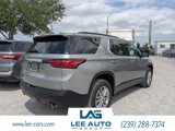 Used 2023 Chevrolet Traverse LT image 3