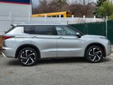 Used 2023 Mitsubishi Outlander SEL image 6