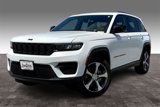Used 2023 Jeep Grand Cherokee Altitude image 2