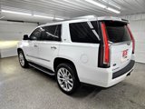 Used 2017 Cadillac Escalade Luxury image 3