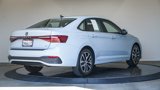 Used 2025 Volkswagen Jetta SE image 5