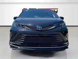Used 2024 Toyota Sienna XLE Woodland Edition image 2