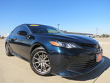 Used 2018 Toyota Camry LE image 2