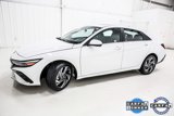 Used 2025 Hyundai Elantra SEL image 3