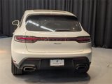 Used 2024 Porsche Macan image 6