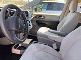 Used 2017 Chrysler Pacifica LX image 5