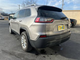 Used 2019 Jeep Cherokee Latitude w/ Popular Appearance Group image 3