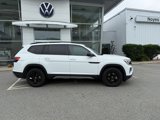 New 2025 Volkswagen Atlas Peak Edition SE image 2