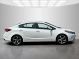 Used 2017 Kia Forte EX image 3