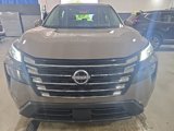 Used 2025 Nissan Rogue SV image 2