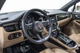 Used 2025 Porsche Macan image 4