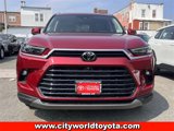 Used 2025 Toyota Grand Highlander AWD image 2